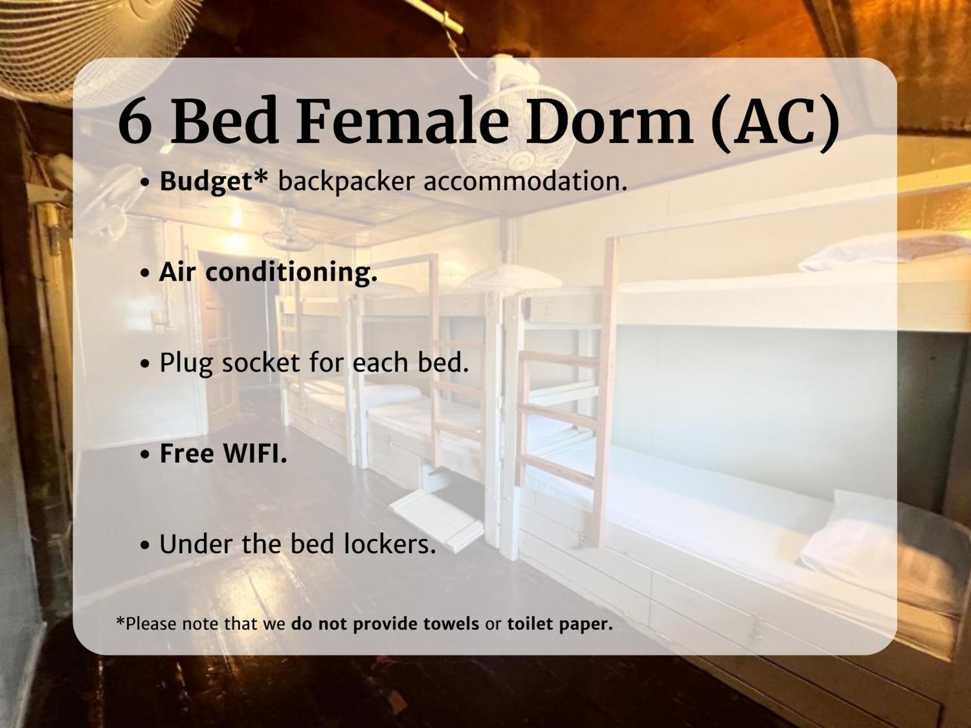 Ohlala Guesthouse 페렌티안 아일랜드 외부 사진